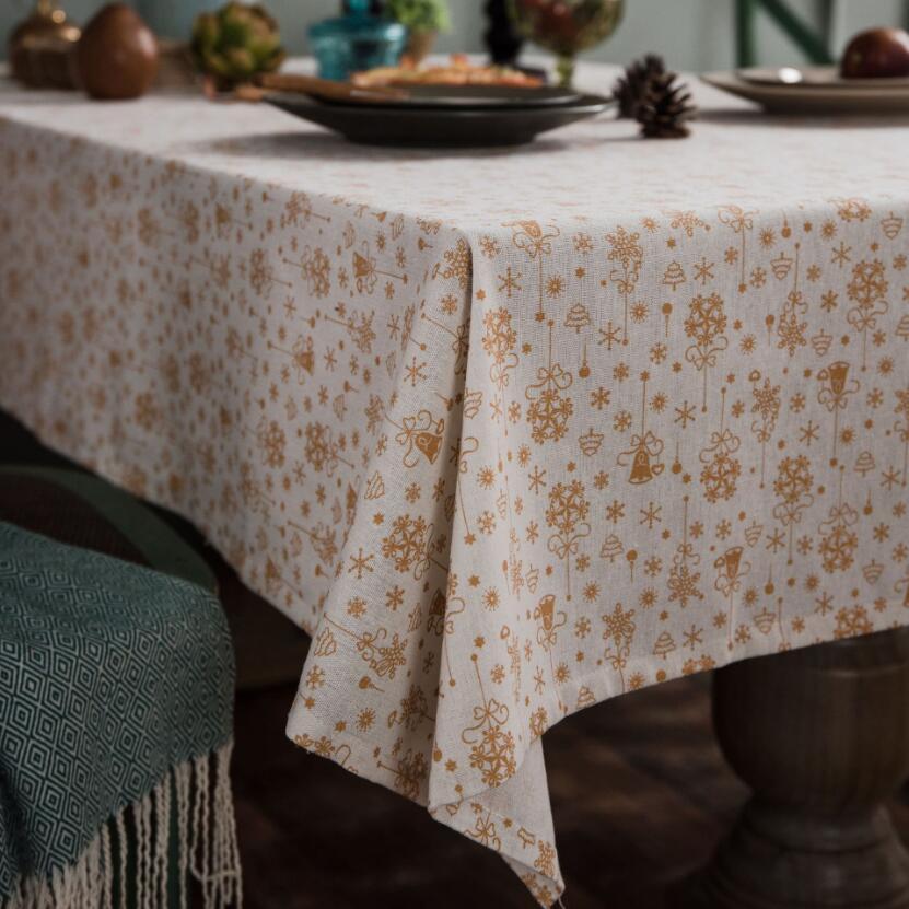 Nappe de Noël rouge dorée