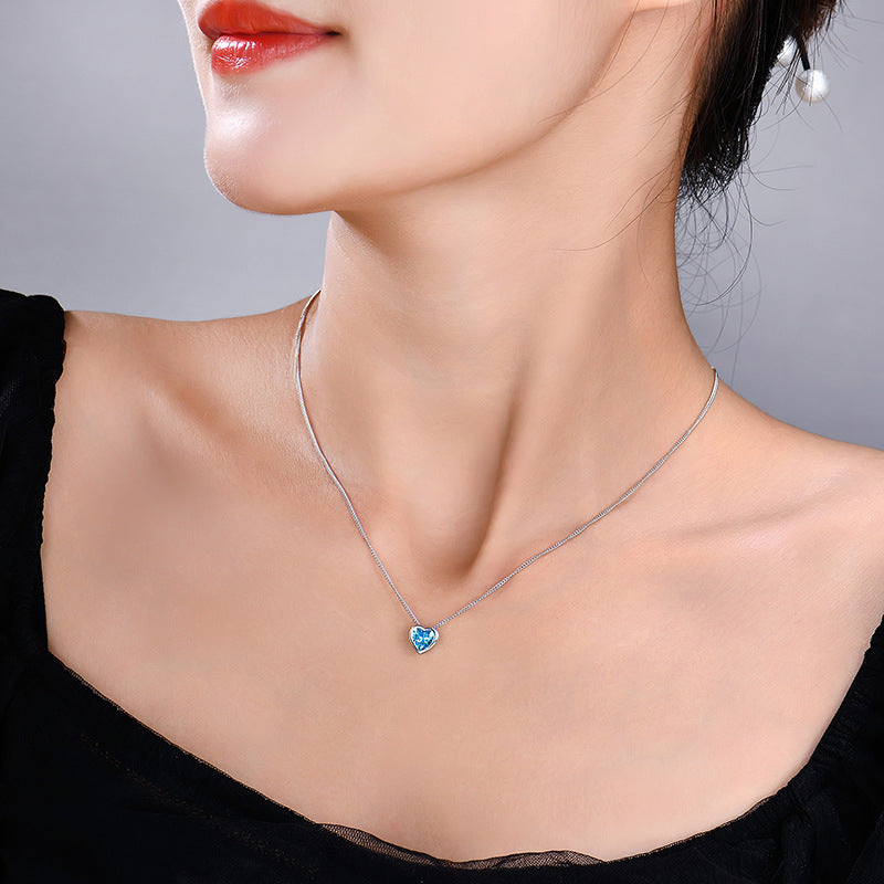 Collier en argent avec cœur océanique et zircon