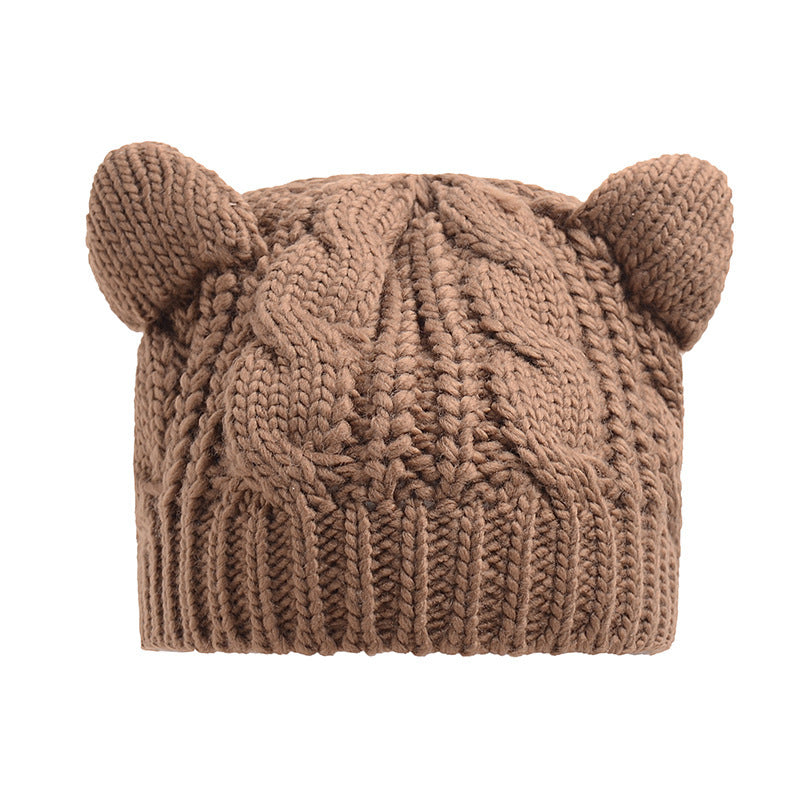 Bonnet tricoté avec oreilles de chat pour l'hiver