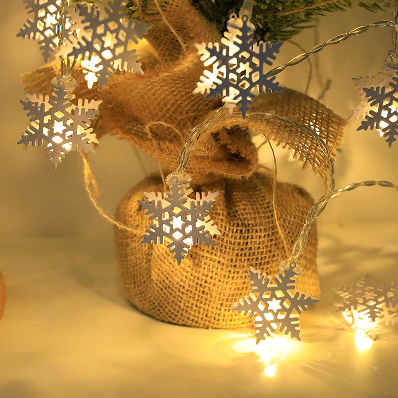 Weihnachtsdekoration mit LED-Lichterkette